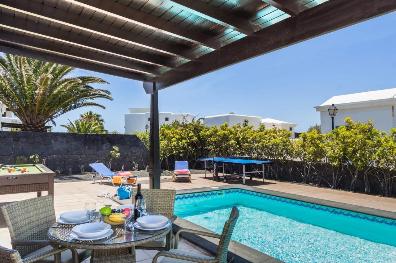 Villa Victoria Luz By Villa Plus Playa Blanca  Extérieur photo