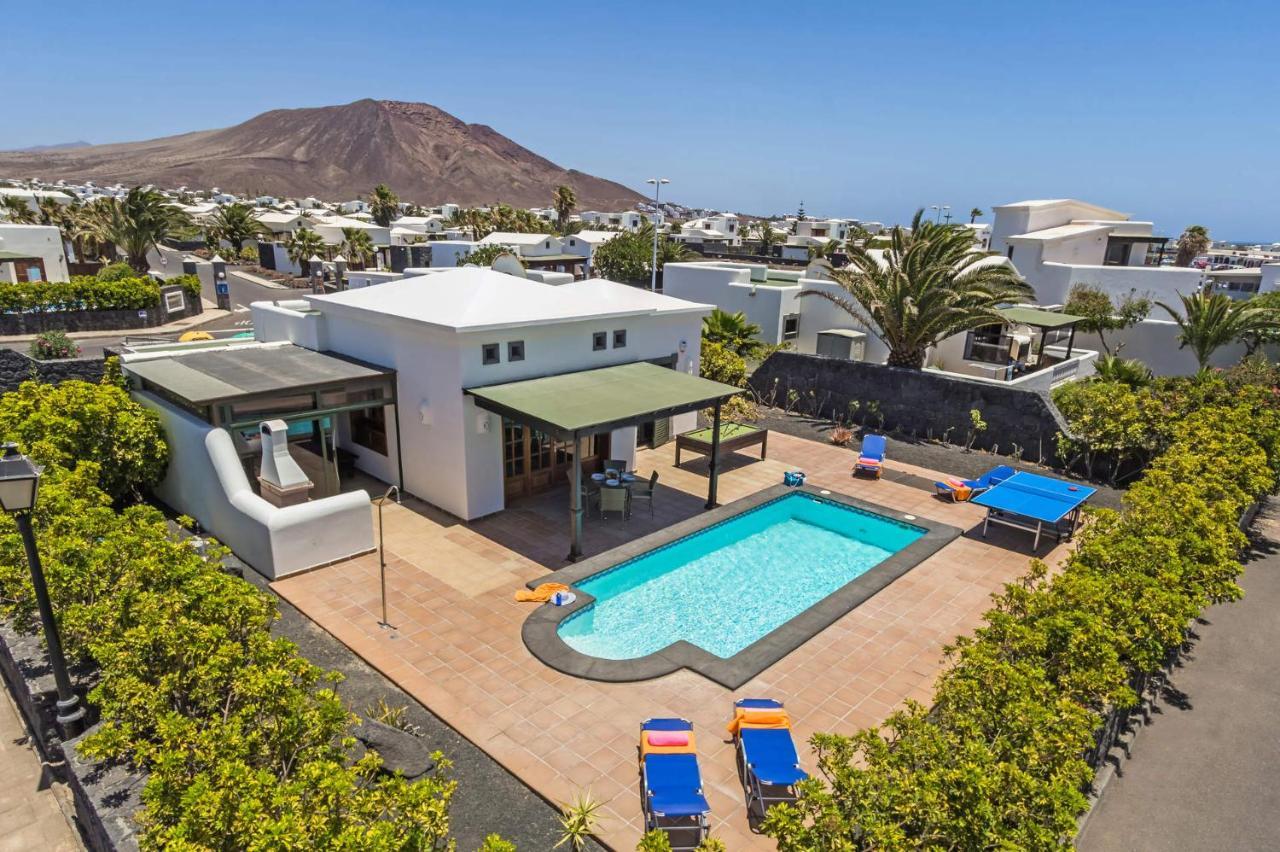 Villa Victoria Luz By Villa Plus Playa Blanca  Extérieur photo